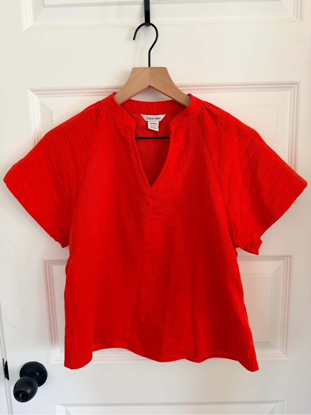 NWOT Calvin Klein top. Xs